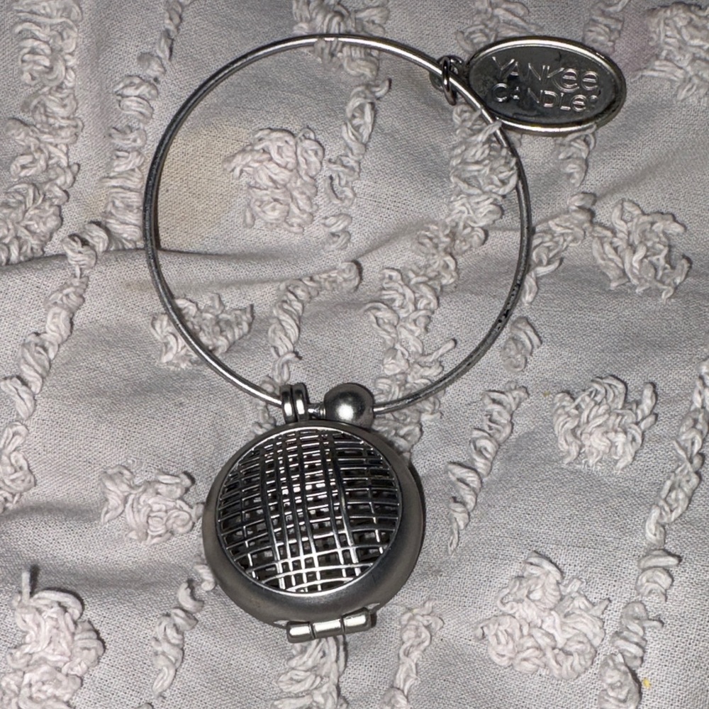 Yankee Candle Car Freshner Holder